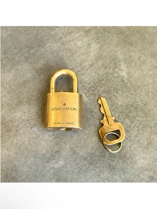 Louis Vuitton Gold-Tone LV Padlock and Key #313 GUC - Picture 4 of 5